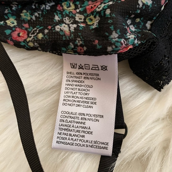 Kimchi Blue Black Floral Crop Bralette Size Small - Picture 8 of 10